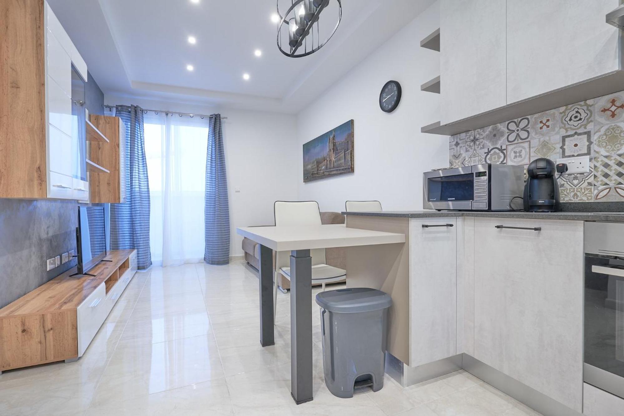 Full Sun Getaway - 1br Appartement